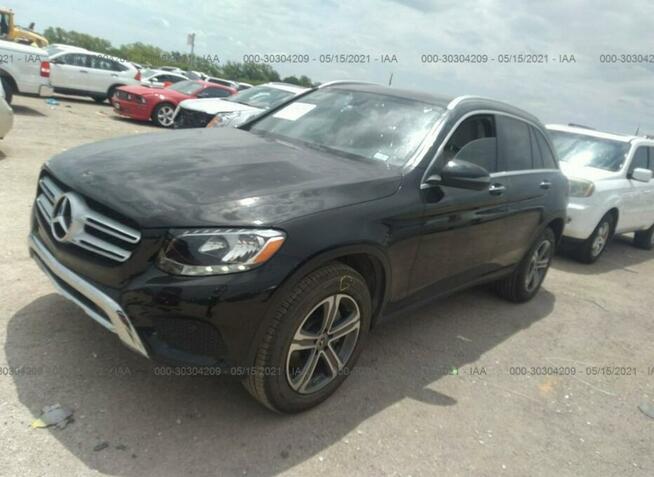 Mercedes GLC 300 2019, 2.0L, 4x4, po gradobiciu