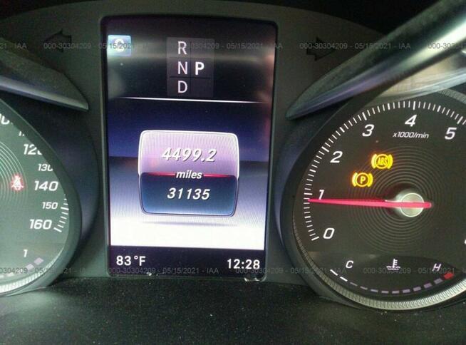 Mercedes GLC 300 2019, 2.0L, 4x4, po gradobiciu