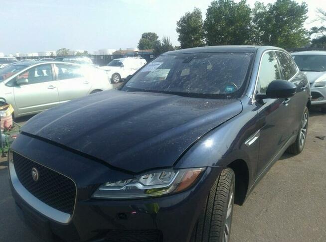 Jaguar F-Pace 35T PRESTIGE, 2017, po gradobiciu