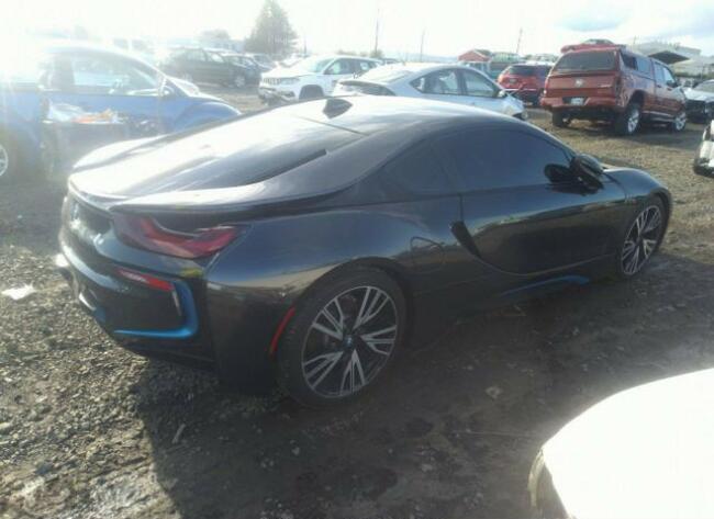 BMW i8 2017, 1.5L, 4x4, po kradzieży
