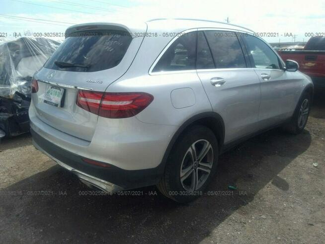 Mercedes GLC 300 2019, 2.0L, 4x4, po kradzieży
