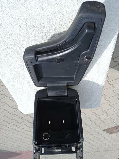 KONSOLA STEROWANIA + PODŁOKIETNIK MAZDA 3 -2015