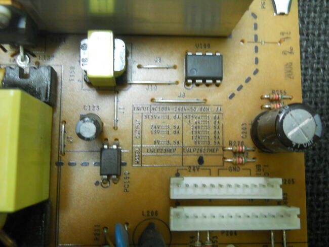 Zasilacz EAY3302510 , EAX31845101 z TV LG 26LC41 2-007