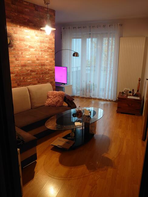 Zamienię TBS kawalerkę na dwa pokoje TBS