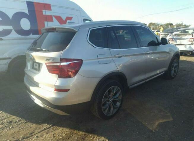BMW X3 2017, 2.0L, 4x4, porysowany lakier