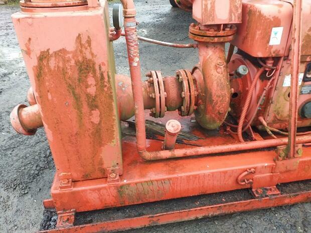 Używana pompa do odwodnień.