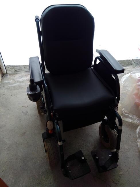 ELEKTRYCZNY WÓZEK INWALIDZKI BEZ AKUMULATORÓW