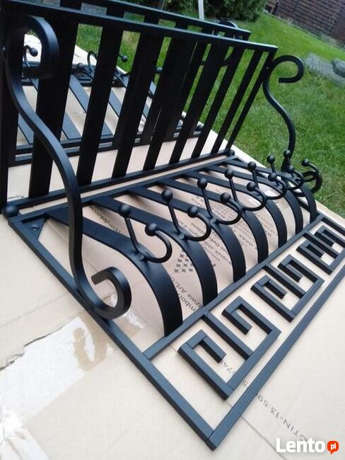 Wieszak na ścianę do przedpokoju