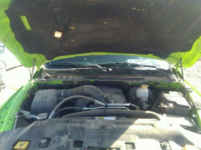 RAM 1500 2017, 5.7L, 4x4, po gradobiciu