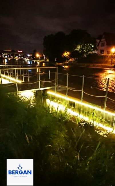 Pomost pływający pomosty pływające na pływakach