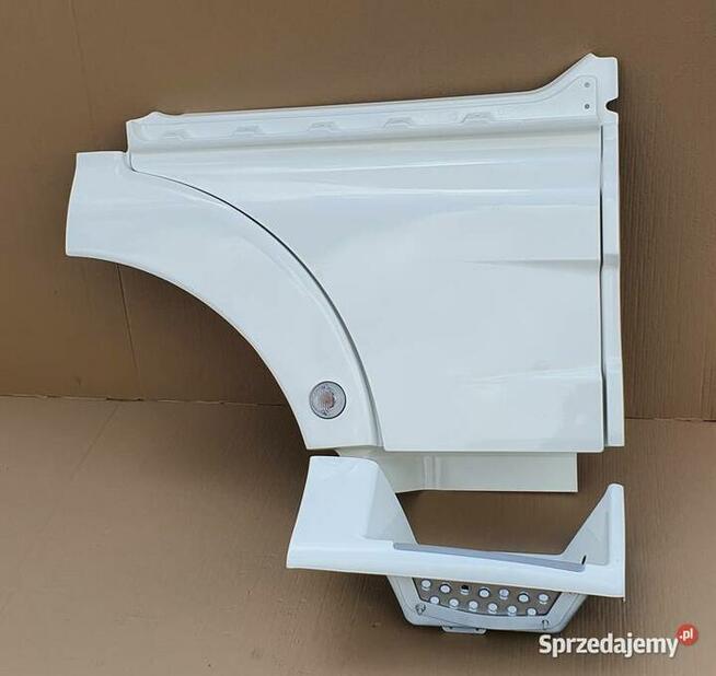 MAN TGX TGA STOPIEŃ PRZEDŁUŻENIE DRZWI KOMPLET RAL9010