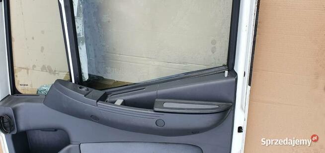 IVECO STRALIS DRZWI PRAWE KOMPLETNE