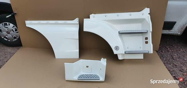 MAN TGX TGA STOPIEŃ PRZEDŁUŻENIE DRZWI KOMPLET RAL9010