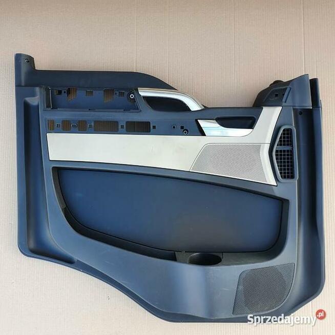 MAN TGS tapicerka drzwi boczek lewa 81626306147