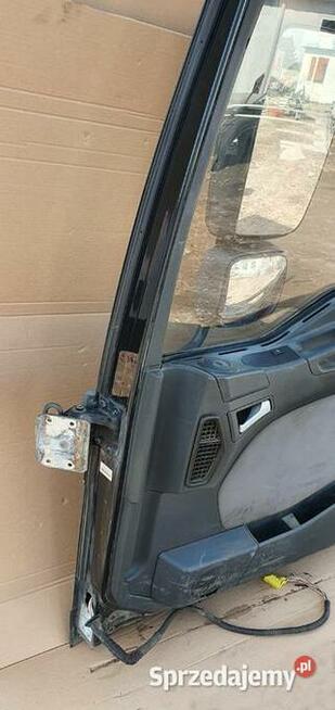 MAN TGA DRZWI PRAWE KOMPLETNE TAPICERKA LUSTERKO