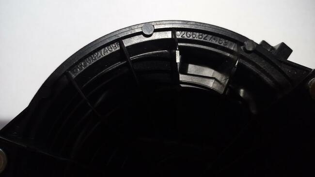 Klamka-znaczek tył VW Polo 6 AW1