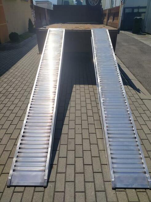 Najazdy aluminiowe / Komplet 2,5m-5m do 13t, Dostawa