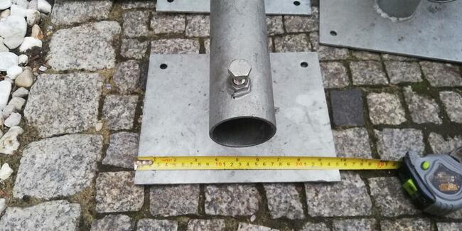 Uchwyt do lampy lub masztu