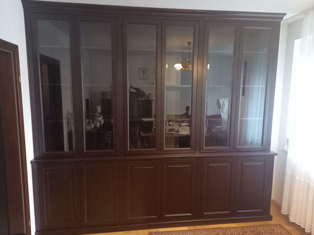 Regał na książki. biblioteczka