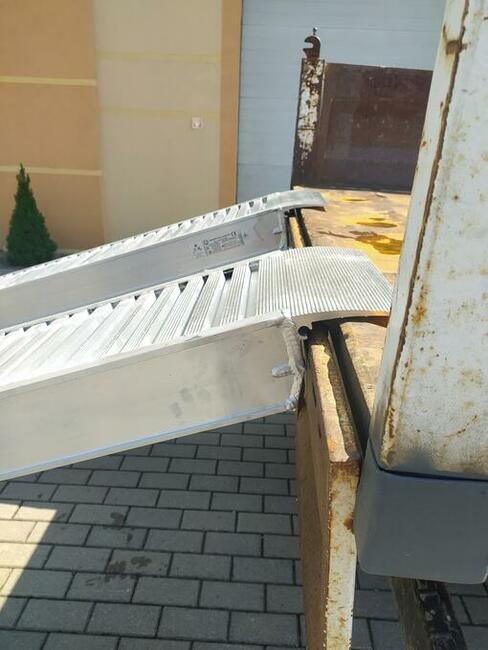 Najazdy aluminiowe / Komplet 2,5m-5m do 13t, Dostawa