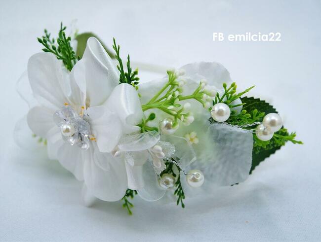 Opaska biel z zielenią i perełkami Ślub, Komunia