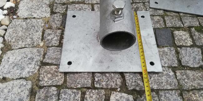 Uchwyt do lampy lub masztu