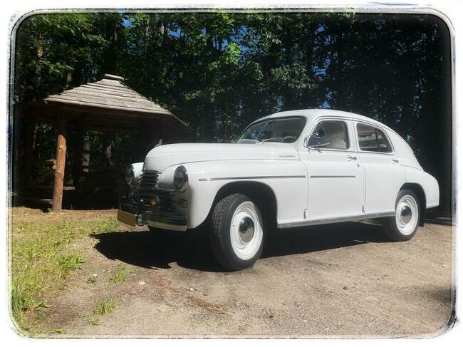 Biała Warszawa M20 1956r auto do ślubu. Samochód na wesele