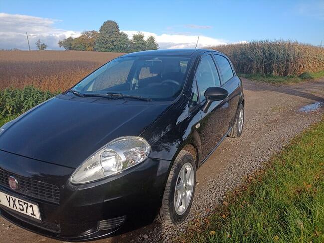Sprzedam fiat grande Punto rok produkcji 2011