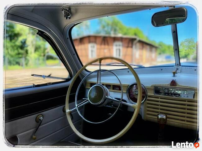 Biała Warszawa M20 1956r auto do ślubu. Samochód na wesele