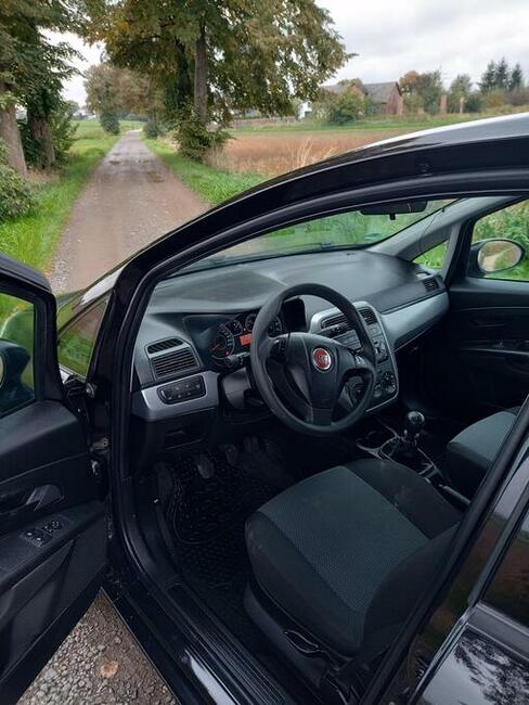 Sprzedam fiat grande Punto rok produkcji 2011