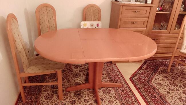 Stoł okrągły, rozkładany i 6 krzeseł - dobrze wyprofilowane