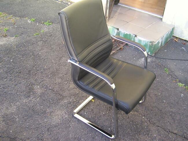 Krzesła konferencyjne, ergonomiczne - nieużywane, stan bdb.