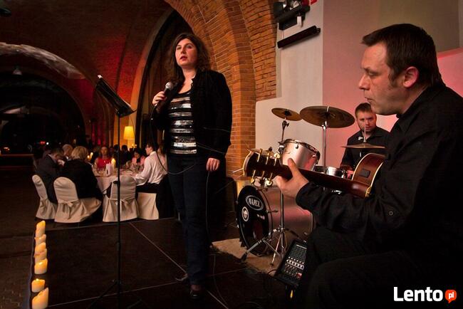 Kolędy na Wigilię firmową, kolędowanie, duet piano wokal