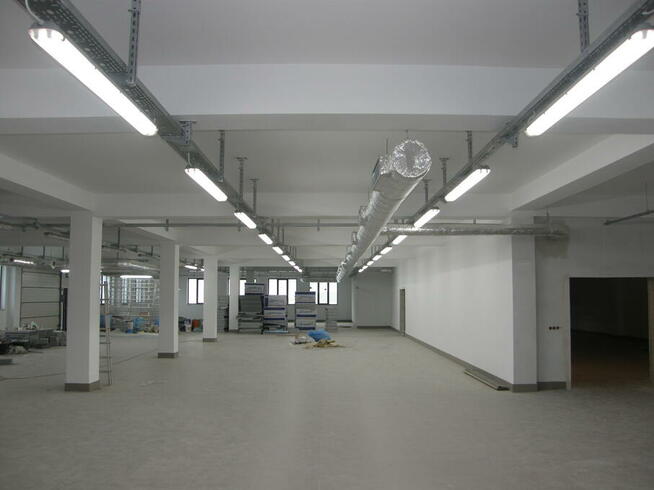 Praca Elektryk, Elektromonter