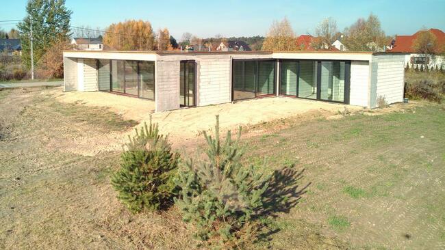 Nowoczesny dom w Młochowie - przestrzeń, cisza