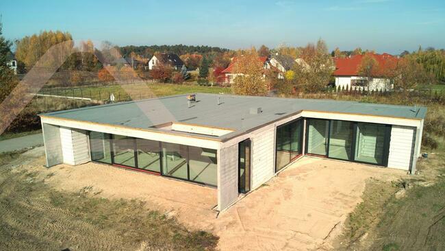 Nowoczesny dom w Młochowie - przestrzeń, cisza