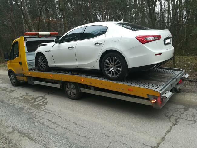 Pomoc drogowa Garwolin s17 laweta autopomoc