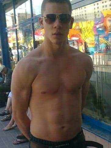 Masażysta Relaksacyjny szuka Kobiety ktora szuka lokatora.