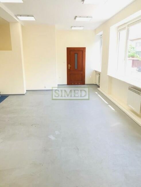 Parter , biuro z własnym zapleczem dostęp 24 h