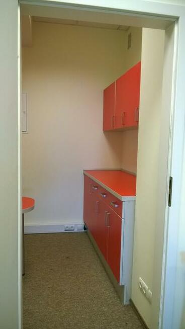 Sala konferencyjna , recepcja , parking , PKP