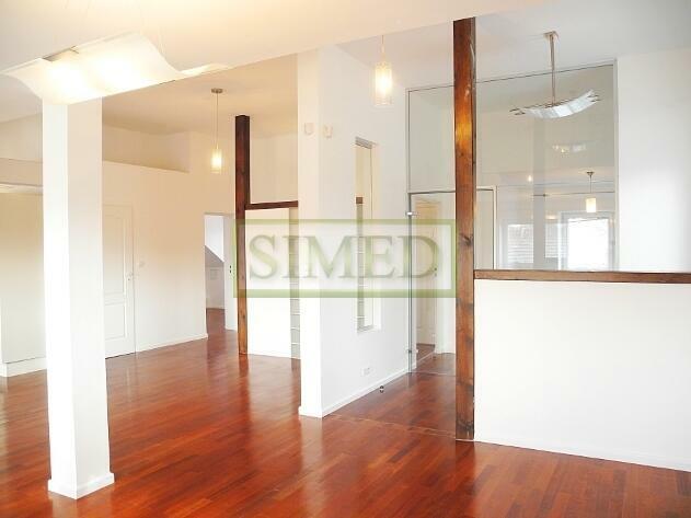 Zadbany, kameralny obiekt biurowy na Sadybie .