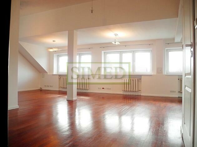 Zadbany, kameralny obiekt biurowy na Sadybie .