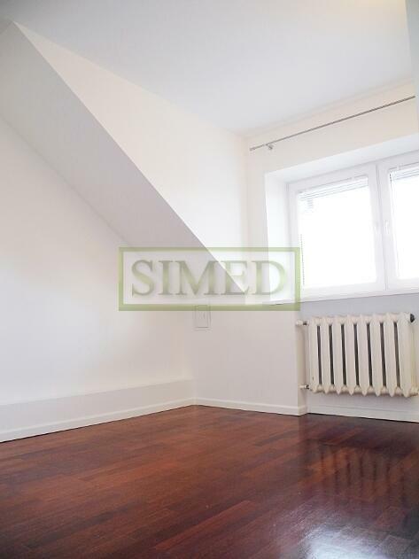 Zadbany, kameralny obiekt biurowy na Sadybie .