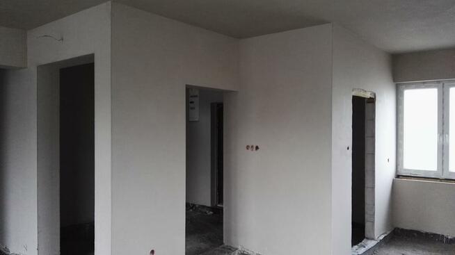 TYNKI MASZYNOWE gipsowe cementowo-wapienne KOŁO Poznań Kutno