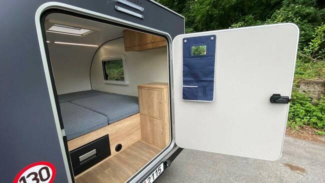 przyczepa kempingowa 2 osobowa, lekka, super dla wędkarzy