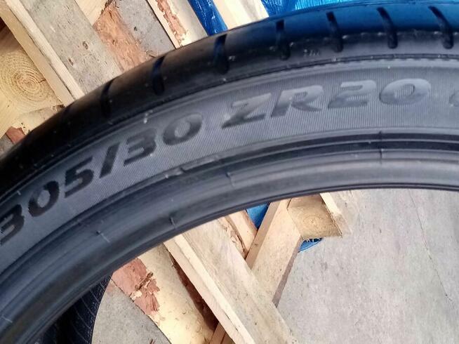 305x30x20 letnie Pirelli P Zero bieżniki 5,5 mm roczniki 2017