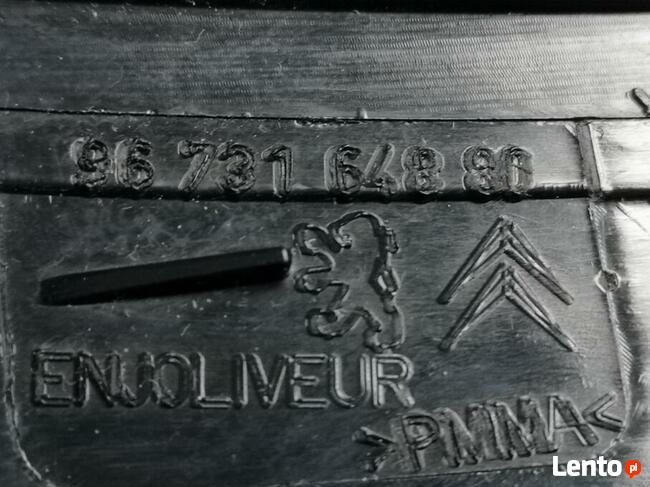 Obudowa mocowania lampa lewa tył C4 Picasso 9673164880