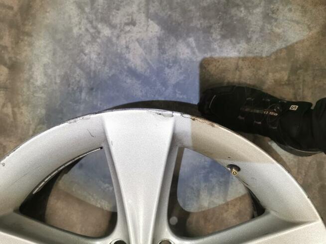 Felga 19 styling 128 9,5x19, ET32 (uszkodzona)