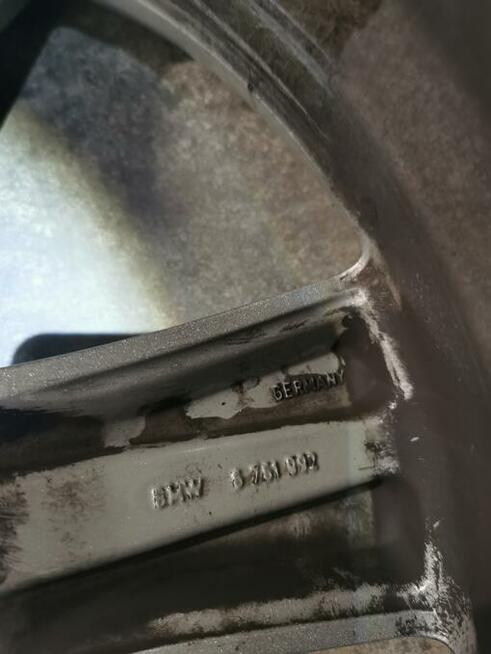 Felga 19 styling 128 9,5x19, ET32 (uszkodzona)