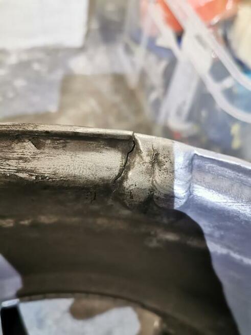 Felga 19 styling 128 9,5x19, ET32 (uszkodzona)